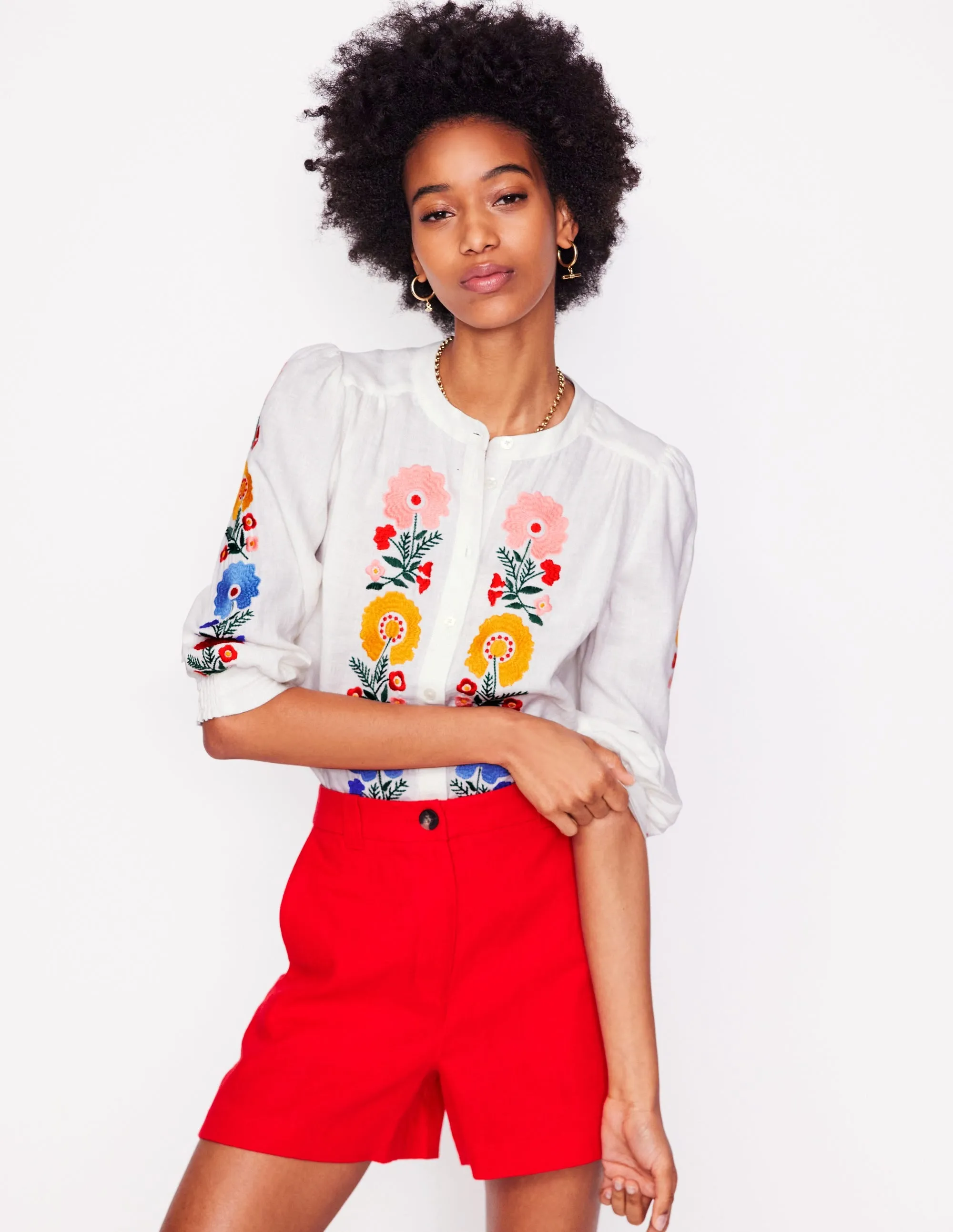Alicia Linen Top-White. Floral Embroidery
