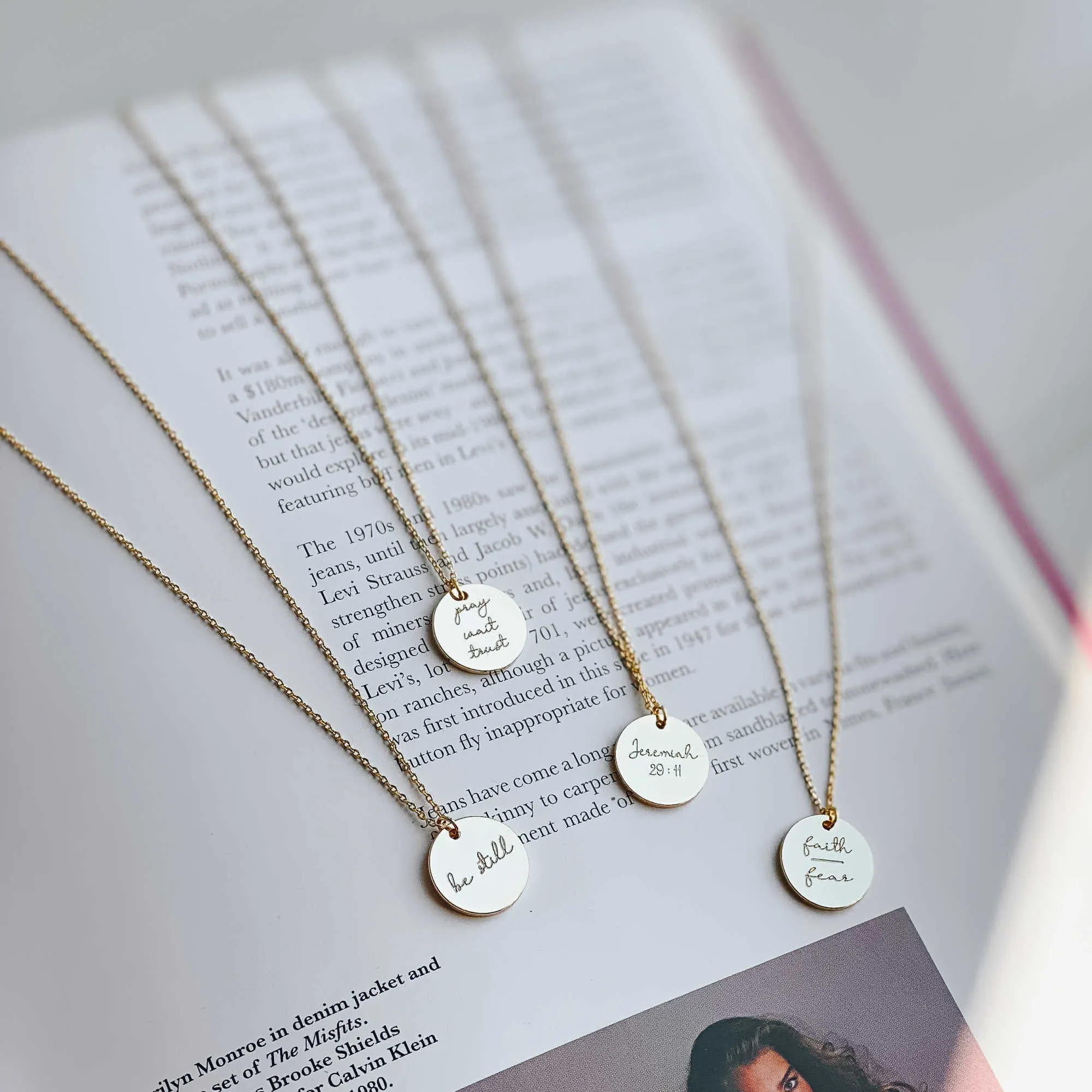 Be Lifted Disc Pendant Necklace