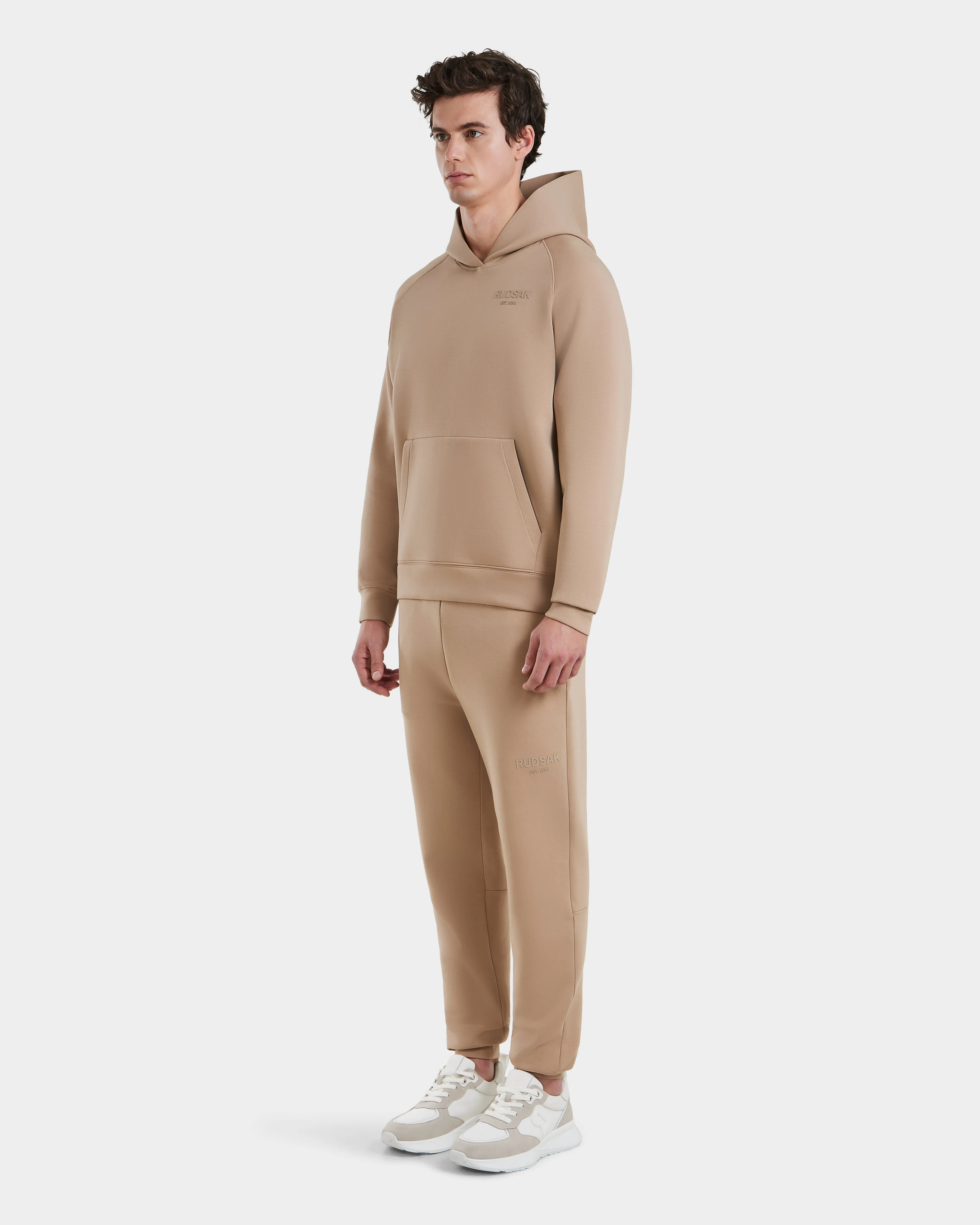 BRIAR - 9525001 Almond M