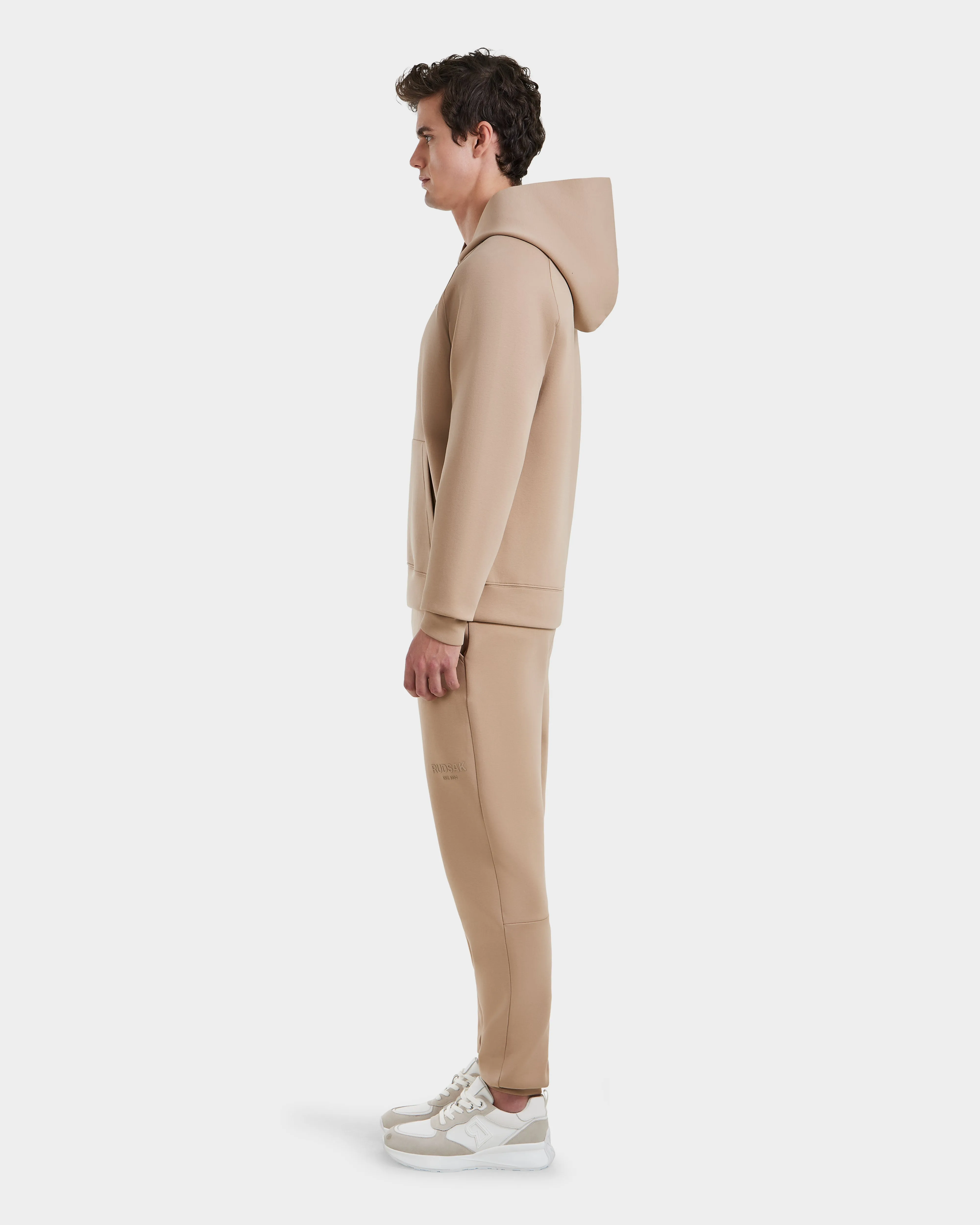 BRIAR - 9525001 Almond M