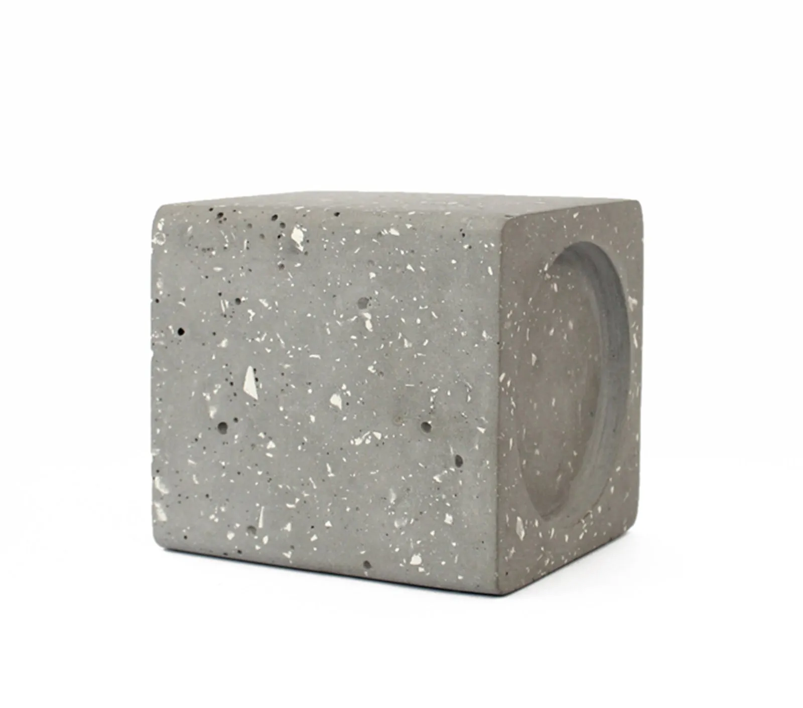 CANDLE HOLDER - L