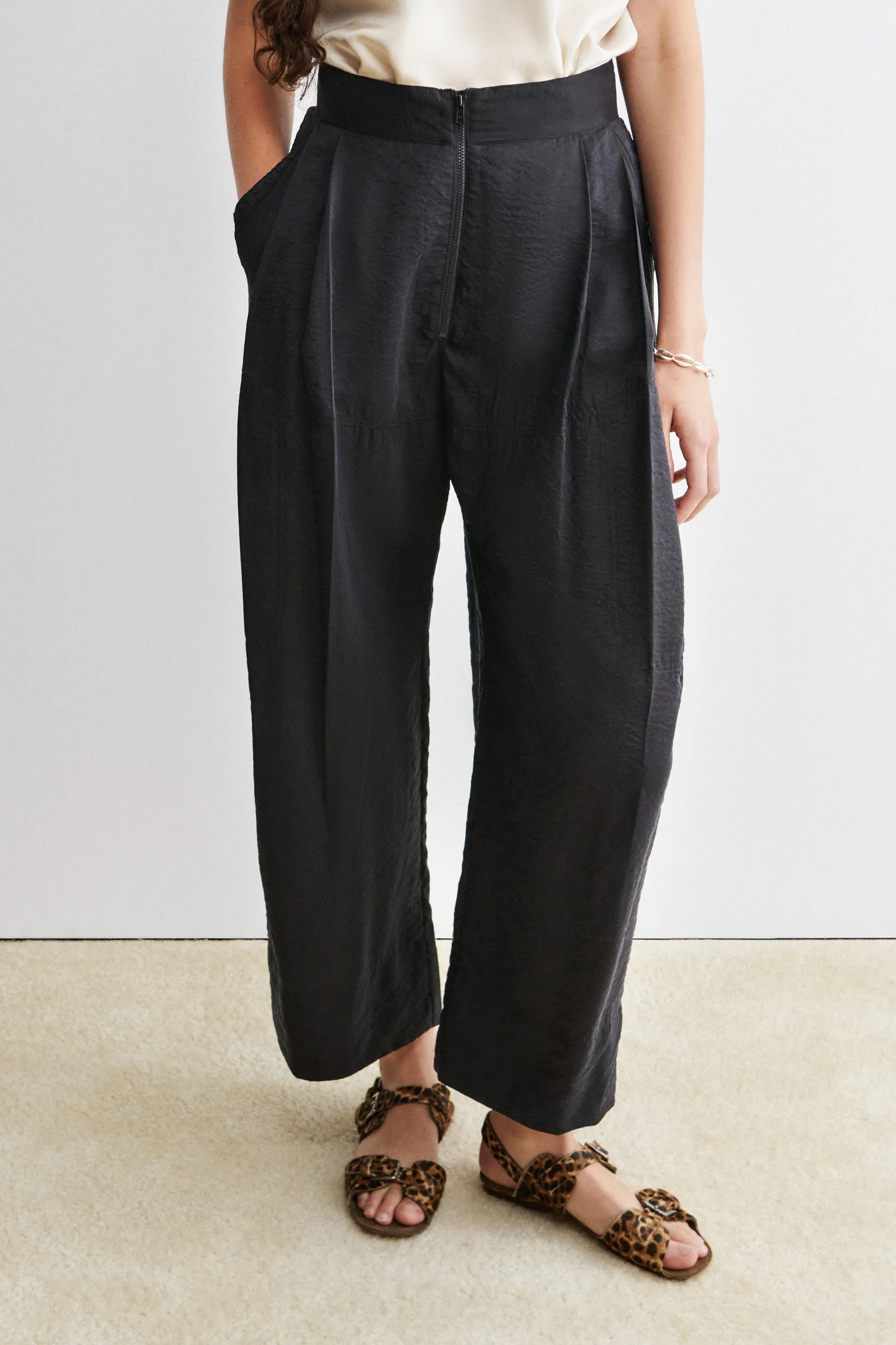 Dini Pant