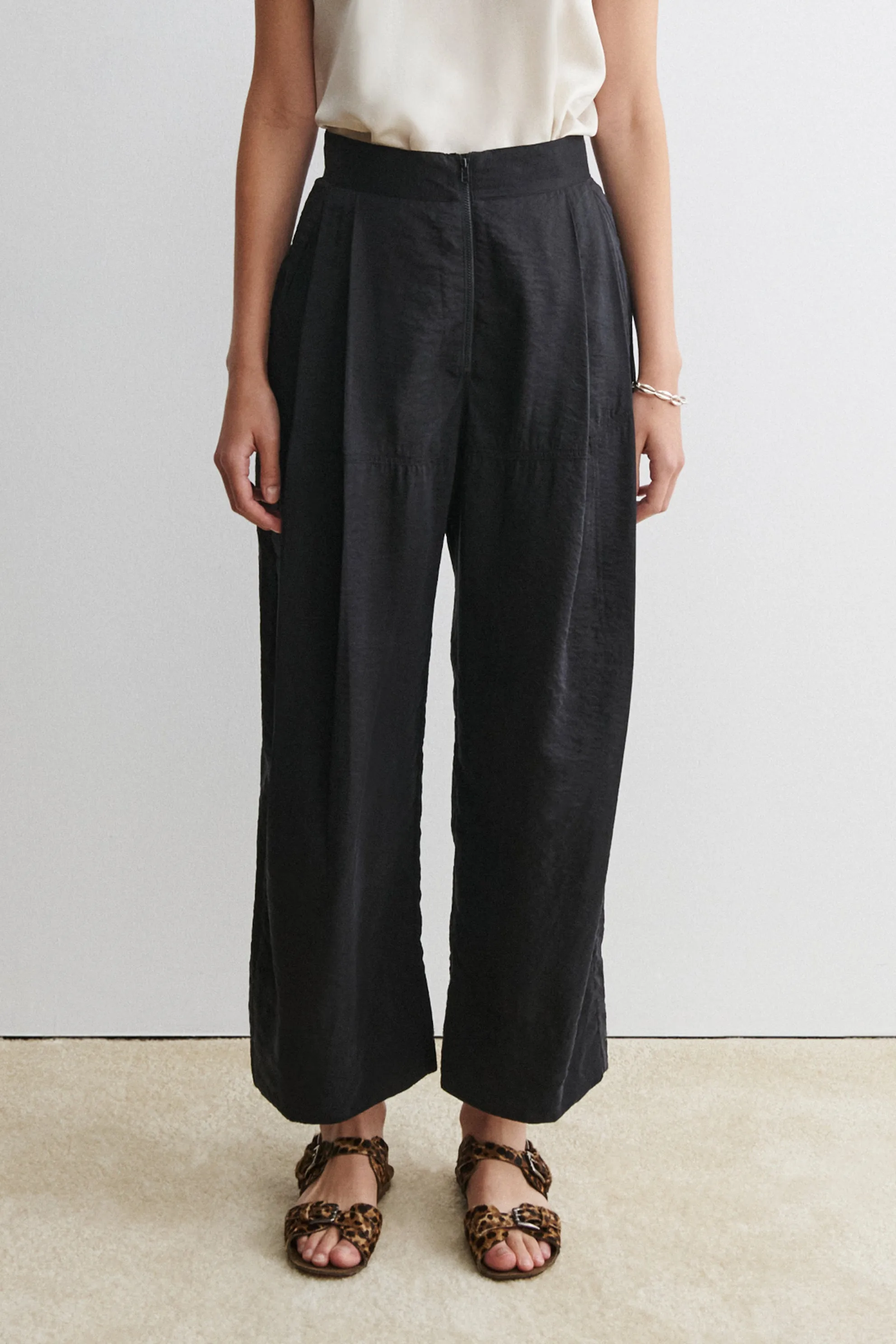Dini Pant