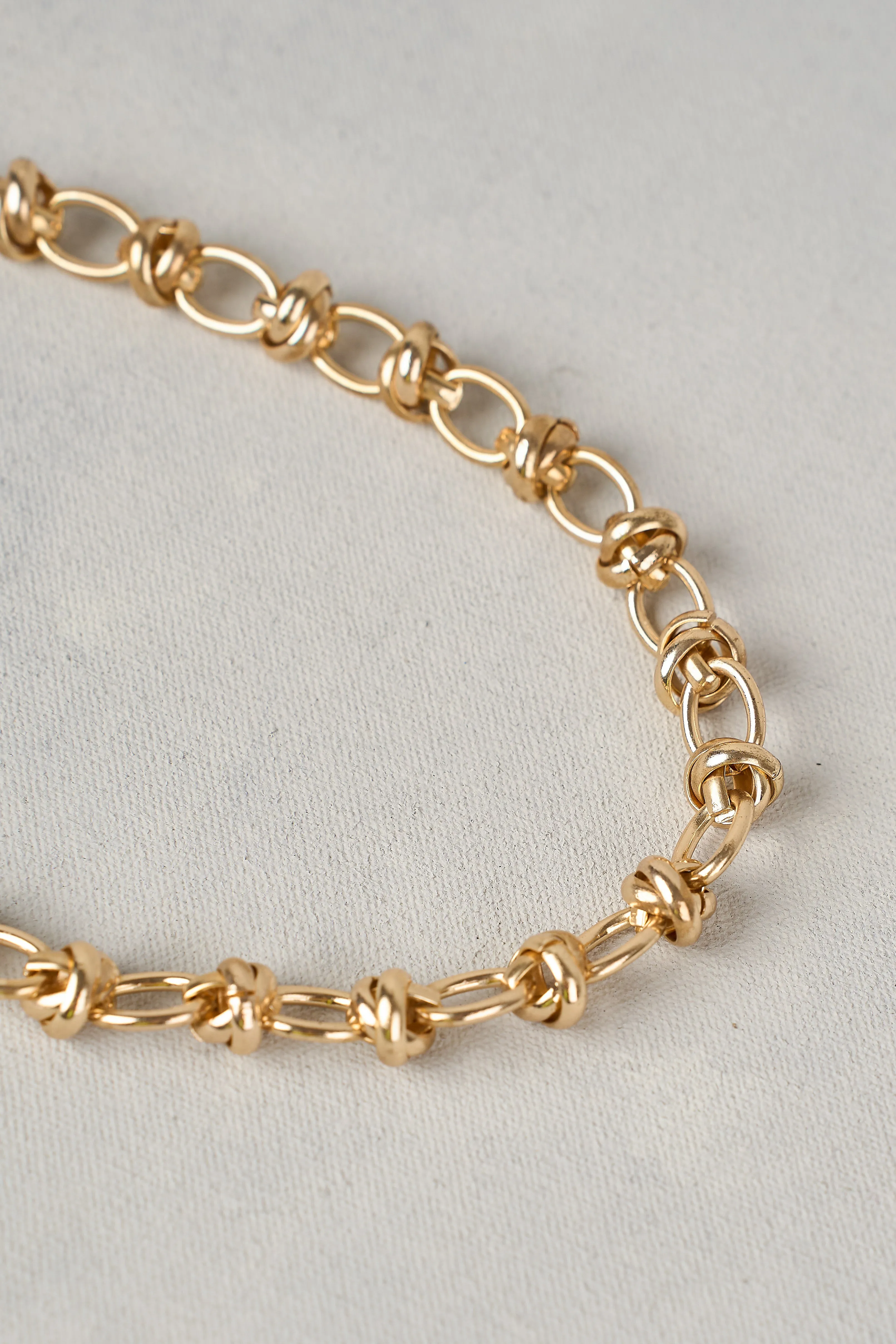 Gold Knot Link Necklace