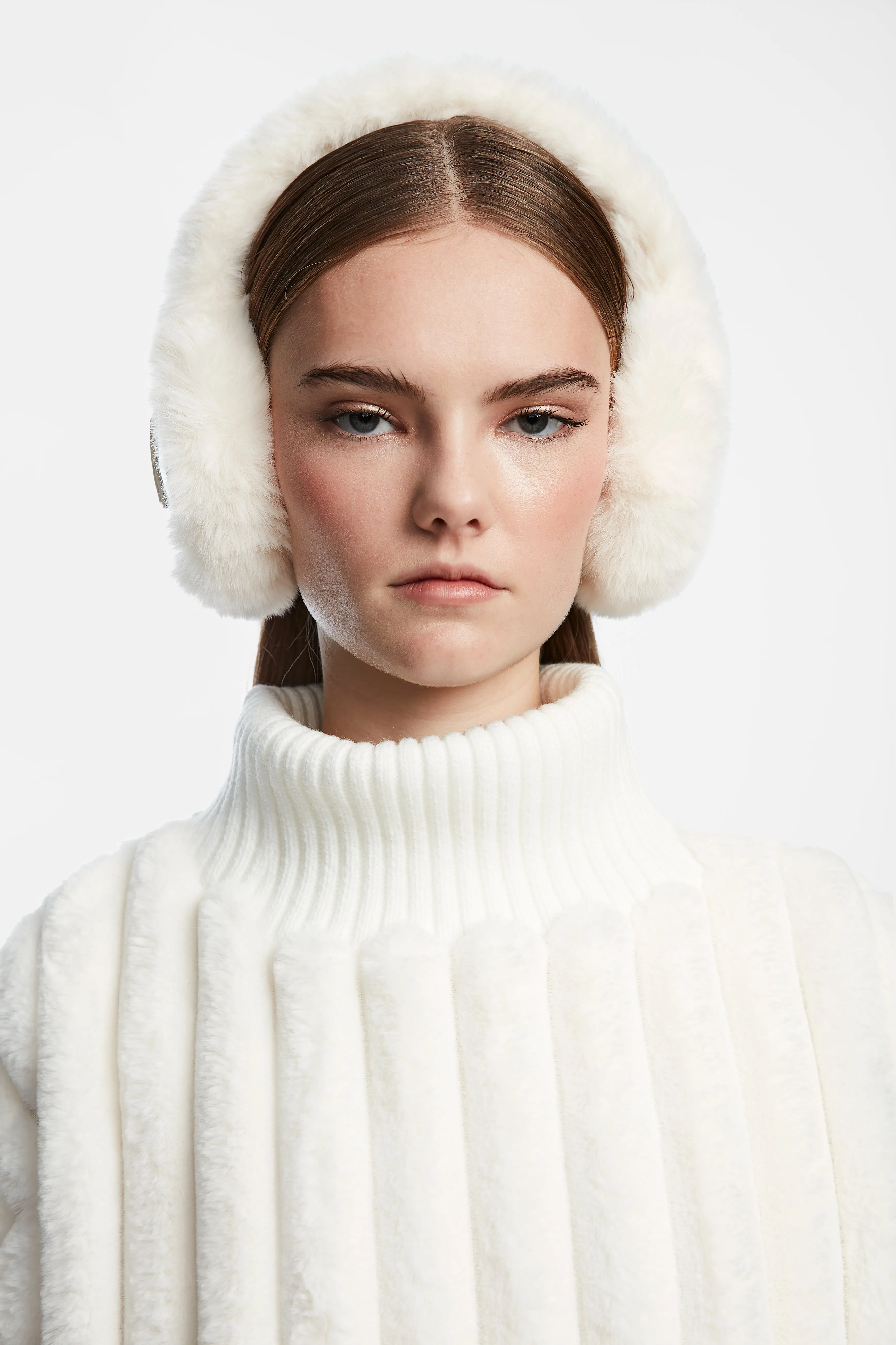 MUFF - 8422503 Iceland