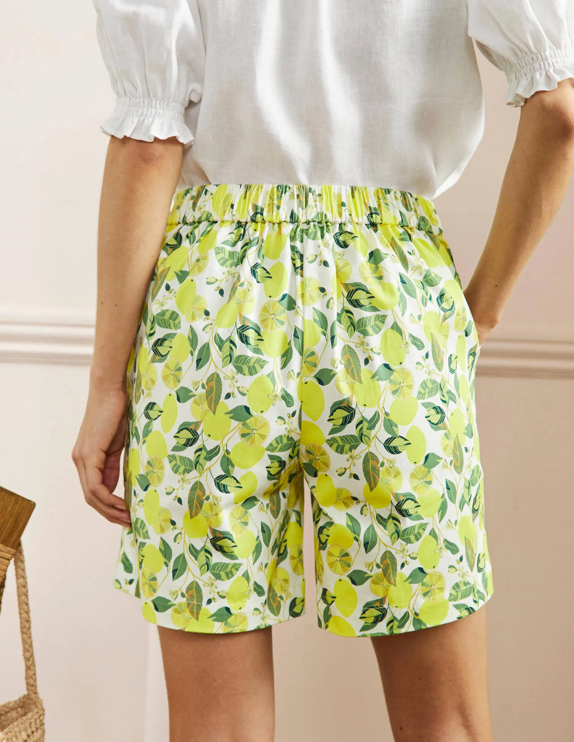 Pull On Shorts-Ivory. Lemon Vine