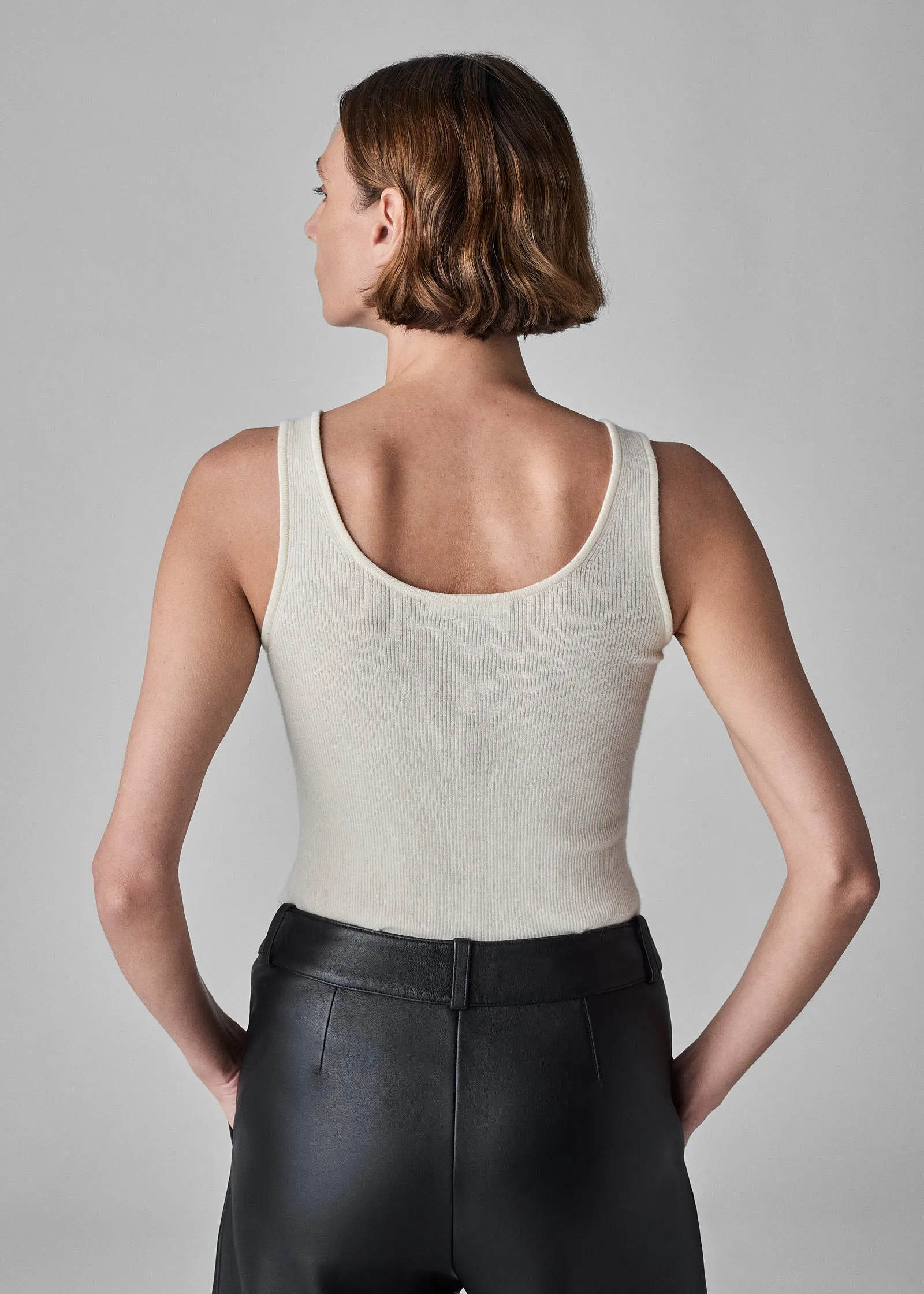 Sweater Tank in Fine Cashmere - Ivory