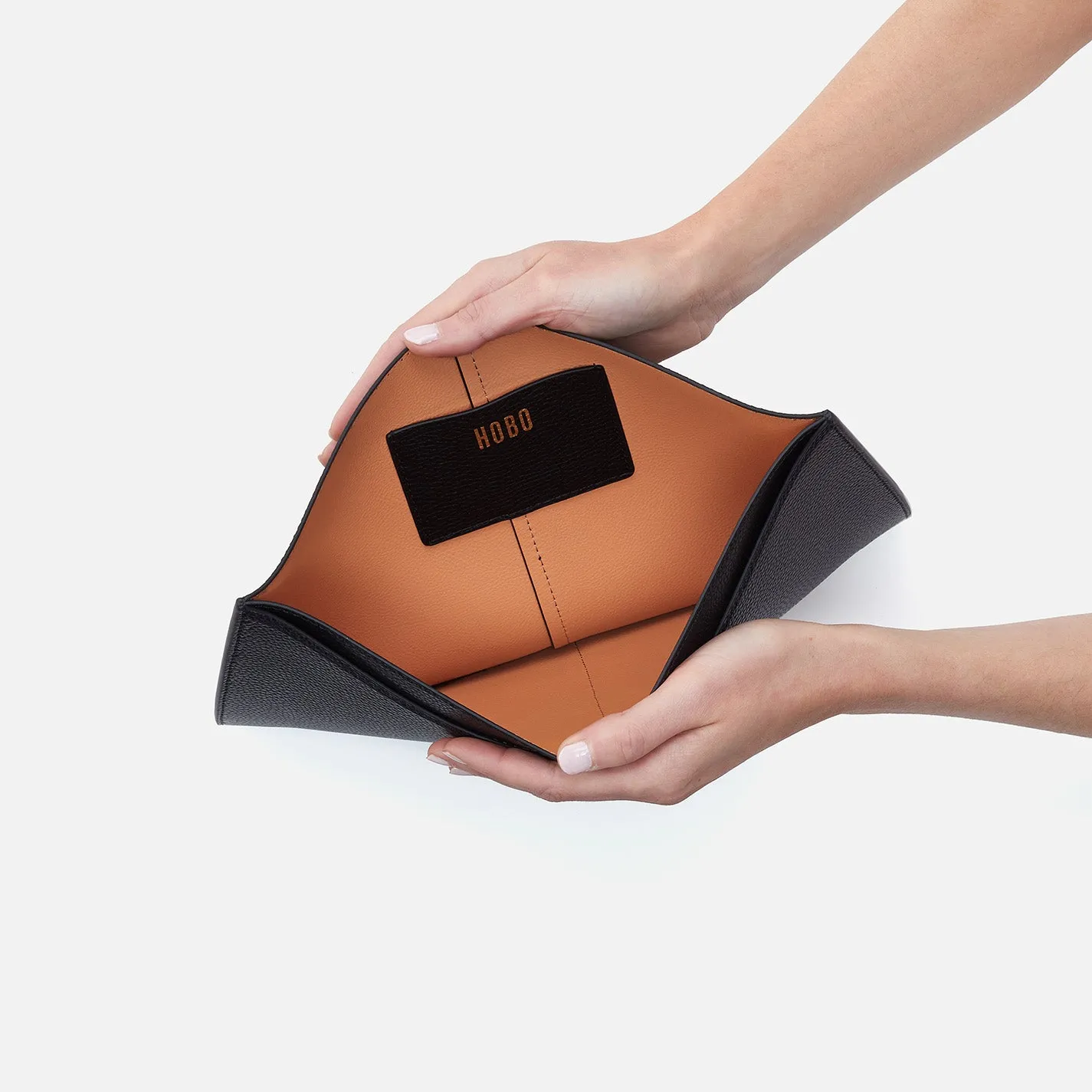 Vida Laptop Sleeve in Micro Pebbled Leather - Black